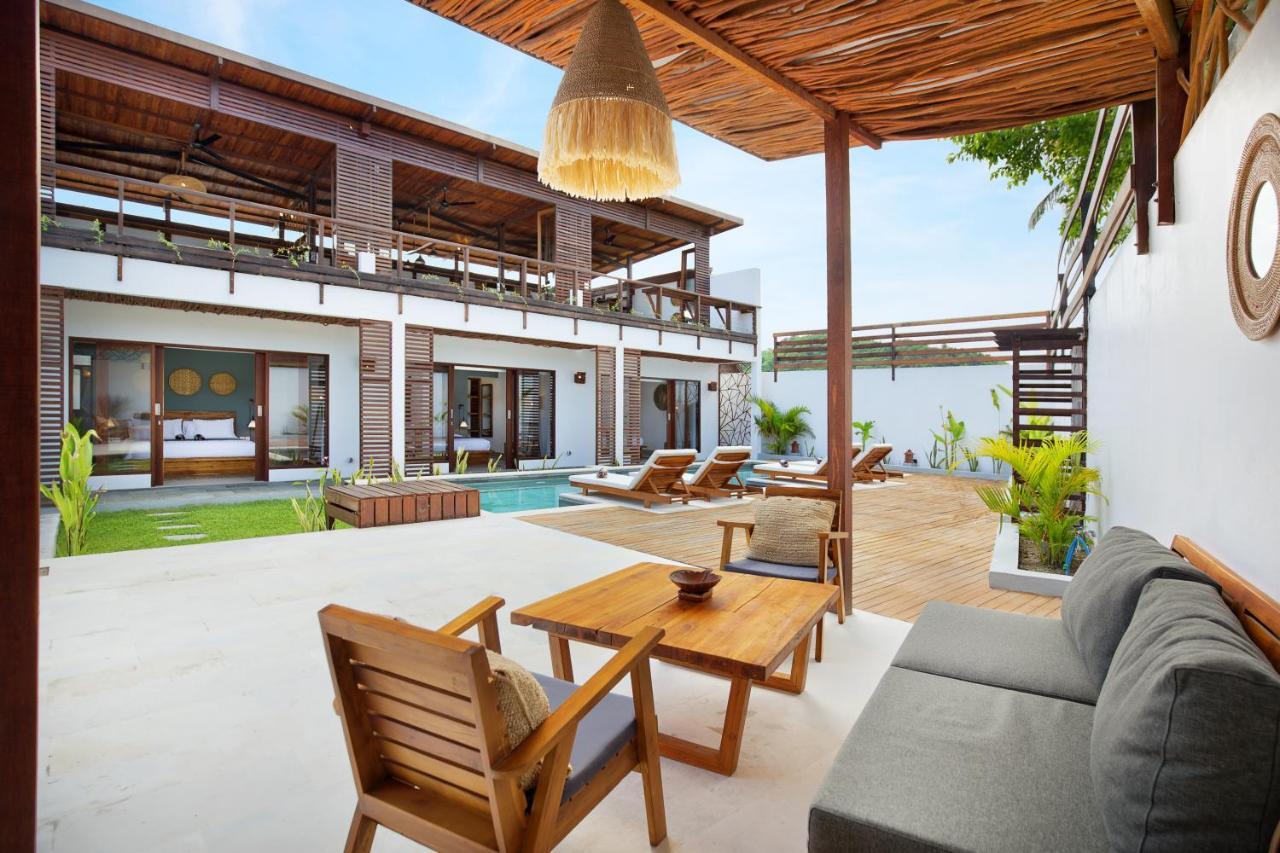 Villa Sakura. Luxury 3 Bedroom Villa. Selong Belanak Extérieur photo